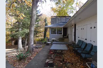 166 Glenwood Circle, Wilmington, OH 45177 - Photo 3