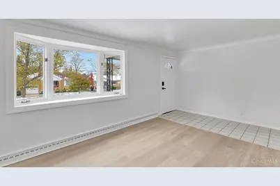 1758 Tuxworth Avenue, Cincinnati, OH 45238 - Photo 9