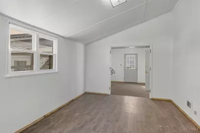 136 N Main St, Peebles, OH 45660 - Photo 17