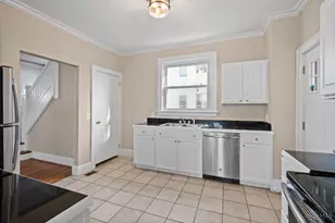 3249 Berwyn Pl, Cincinnati, OH 45209 - Photo 7
