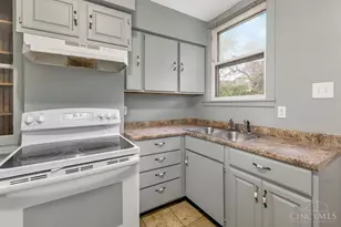 2886 Shaffer Ave, Cincinnati, OH 45211 - Photo 19