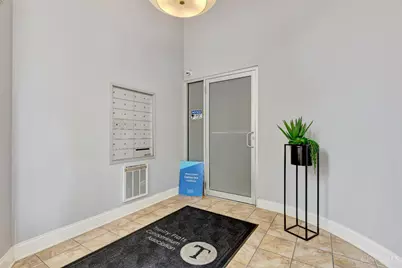 1326 Vine Street #7, Cincinnati, OH 45202 - Photo 25