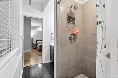 1415 Vine Street #305, Cincinnati, OH 45202 - Photo 29