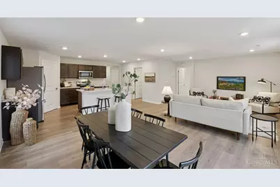 5001 Lakeview Drive, Hamilton Township, OH 45152 - Photo 5