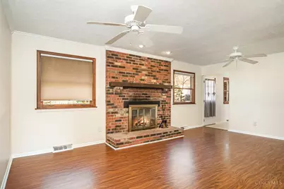 694 Buff Court, Springfield Township, OH 45231 - Photo 9