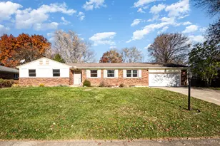 694 Buff Ct, Springfield Township, OH 45231 - Photo 1