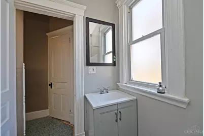 327 Crestline Avenue, Cincinnati, OH 45205 - Photo 21