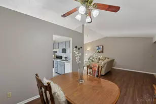 5207 S Eaglesnest Dr, Green Township, OH 45248 - Photo 13