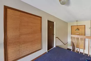 5207 S Eaglesnest Dr, Green Township, OH 45248 - Photo 5