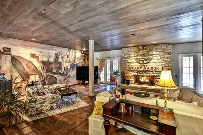 7925 Spiritwood Court, Indian Hill, OH 45243 - Photo 5