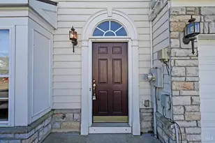 7135 Thorndale Ln, Newtown, OH 45244 - Photo 3