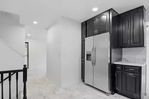 1465 Hartwood Dr, Springfield Township, OH 45240 - Photo 11