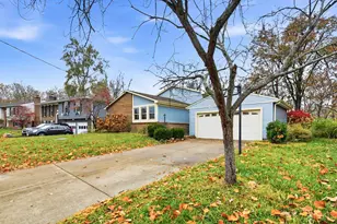 1465 Hartwood Dr, Springfield Township, OH 45240 - Photo 3