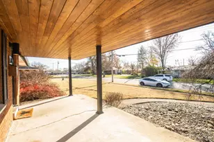 284 Joyce Park Dr, Fairfield, OH 45014 - Photo 3