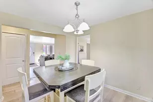 3962 S Fordham Pl, Silverton, OH 45213 - Photo 9