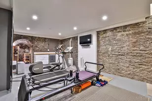 1826 Elm St, Cincinnati, OH 45202 - Photo 37