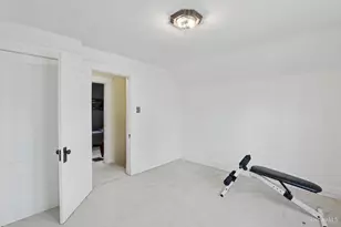 4307 W 8th St, Cincinnati, OH 45205 - Photo 17