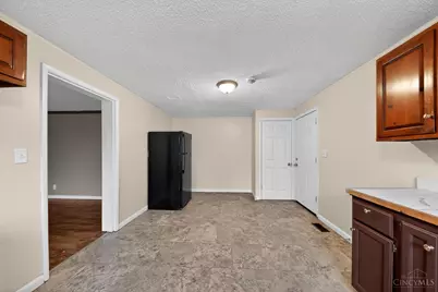 8579 Daly Road, Springfield Township, OH 45231 - Photo 15