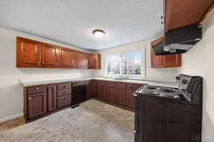 8579 Daly Rd, Springfield Township, OH 45231 - Photo 11