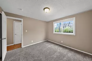 8579 Daly Rd, Springfield Township, OH 45231 - Photo 9