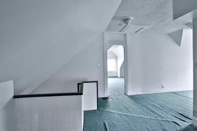 2231 Burnet Drive, Cincinnati, OH 45219 - Photo 17