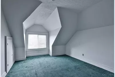 2231 Burnet Drive, Cincinnati, OH 45219 - Photo 13