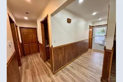 611 Aberdeen Drive, Middletown, OH 45042 - Photo 3