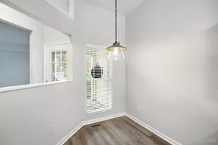6765 Verde Ridge Dr, Green Township, OH 45247 - Photo 13
