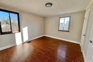 838 W Galbraith Rd, Springfield Township, OH 45231 - Photo 3