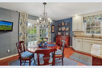 9850 Village View Court, Blue Ash, OH 45241 - Photo 17