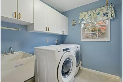 9850 Village View Court, Blue Ash, OH 45241 - Photo 47