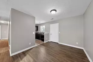 1201 Dixie Ct, Lincoln Heights, OH 45215 - Photo 9