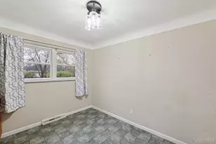 6629 Charann Ln, Springfield Township, OH 45224 - Photo 13