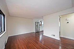 3946 Cedarwood Pl, Silverton, OH 45213 - Photo 5