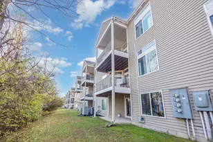 8060 Bridge Point Dr, Green Township, OH 45248 - Photo 21