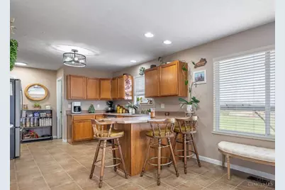 132 Village Court, Monroe, OH 45050 - Photo 3