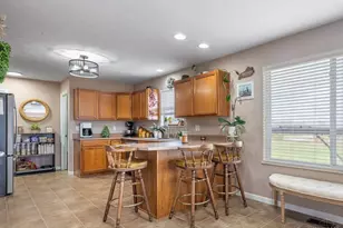 132 Village Ct, Monroe, OH 45050 - Photo 3