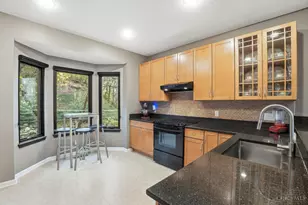 1825 Walker St, Cincinnati, OH 45202 - Photo 15