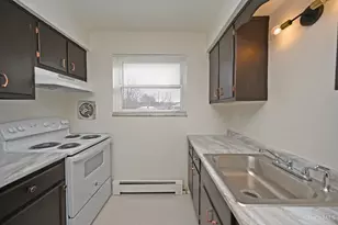 42 Crestview Dr, Milford, OH 45150 - Photo 3