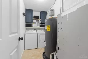 588 John Chambers Dr, Wilmington, OH 45177 - Photo 13