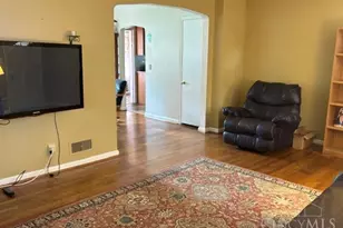 1533 Corcoran Pl, Cincinnati, OH 45224 - Photo 3