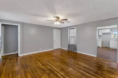 7718 Hamilton Avenue, Cincinnati, OH 45231 - Photo 9