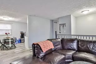 12109 Birchgrove Ct, Colerain Township, OH 45251 - Photo 7