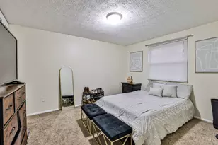 12109 Birchgrove Ct, Colerain Township, OH 45251 - Photo 17