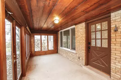 6728 Sandalwood Lane, Springfield Township, OH 45224 - Photo 5