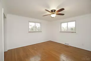 6728 Sandalwood Ln, Springfield Township, OH 45224 - Photo 23