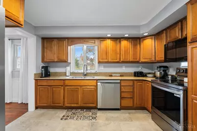 2751 Jessup Road, Green Township, OH 45239 - Photo 17