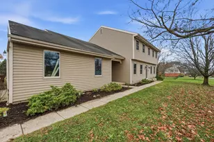 7197 Braemer Ln, West Chester, OH 45069 - Photo 3