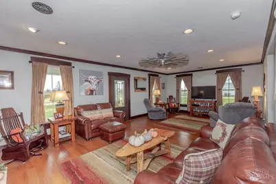 8885 Hemple Road, Jefferson Twp, OH 45327 - Photo 11