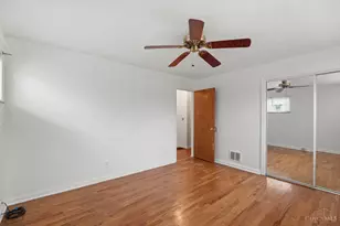 1052 Vacationland Dr, Springfield Township, OH 45231 - Photo 5